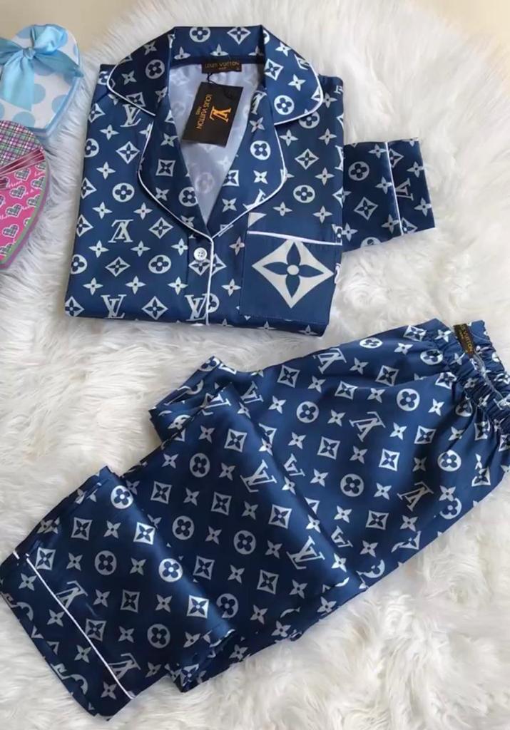 LV Pajamas/ Sleepsuit / Sleepwear Silk Set –
